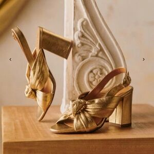 Sézane RARE NWB High Romie Sandals in Gold Size 38/US 7